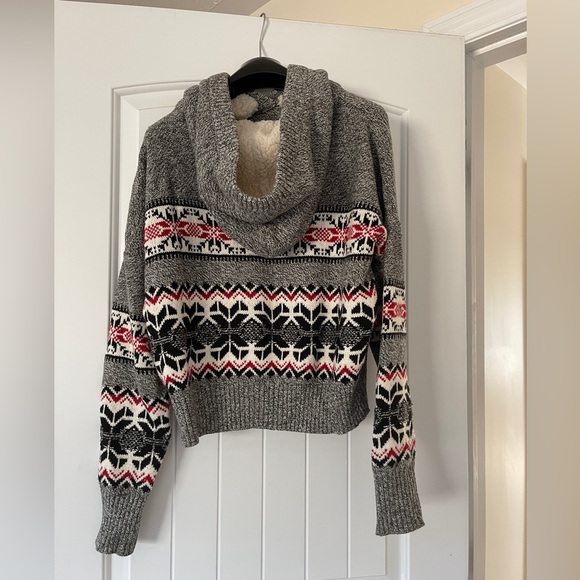 Cute winter-themed sweater - Picture 5 of 5